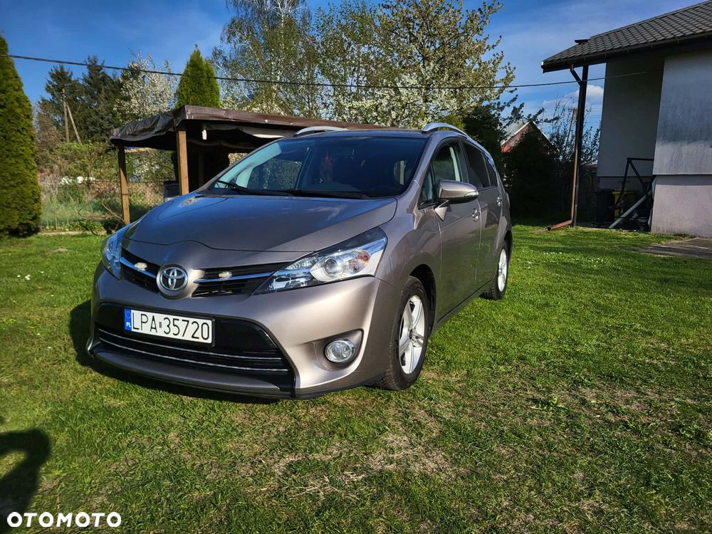 Toyota Verso 2.0 D-4D 5-Sitzer Executive - 1