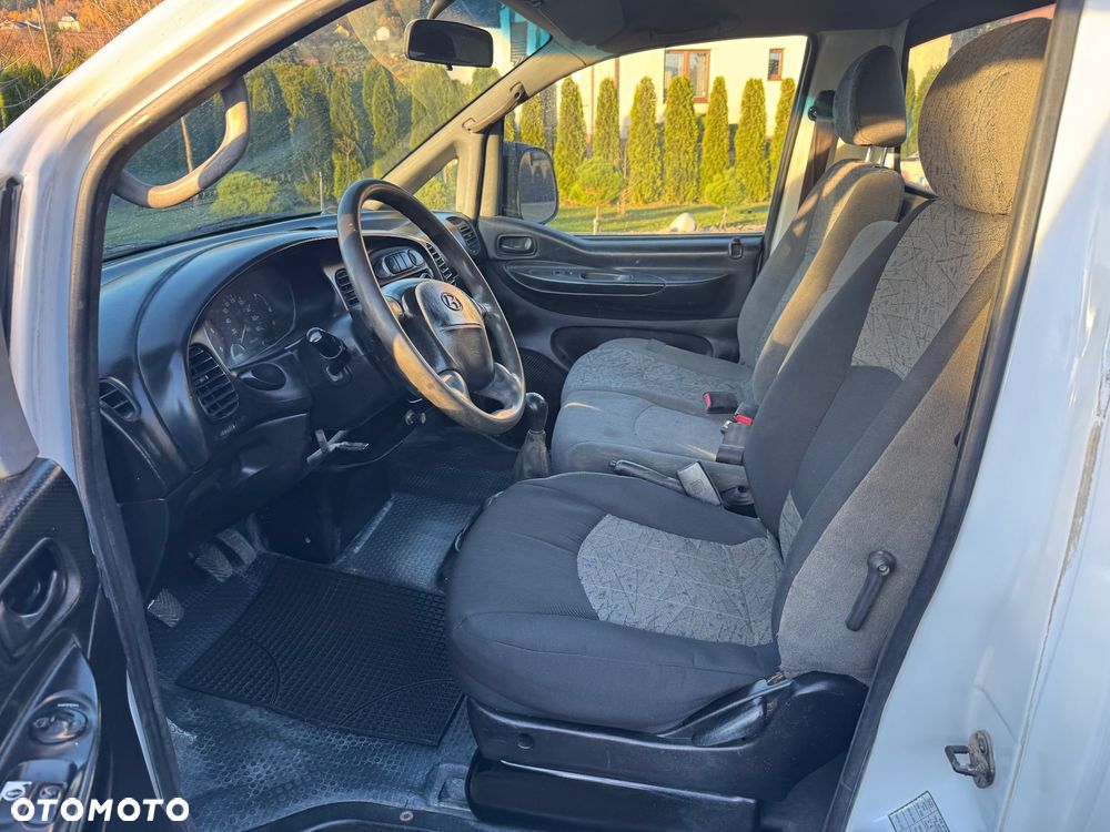 Hyundai H1 Camionette - 8