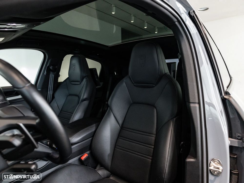 Porsche Cayenne Coupé S E-Hybrid Tiptronic S - 24