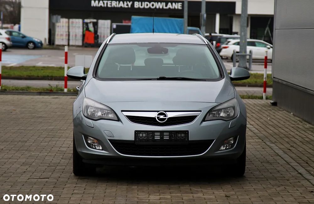 Opel Astra 1.4 T Enjoy - 10