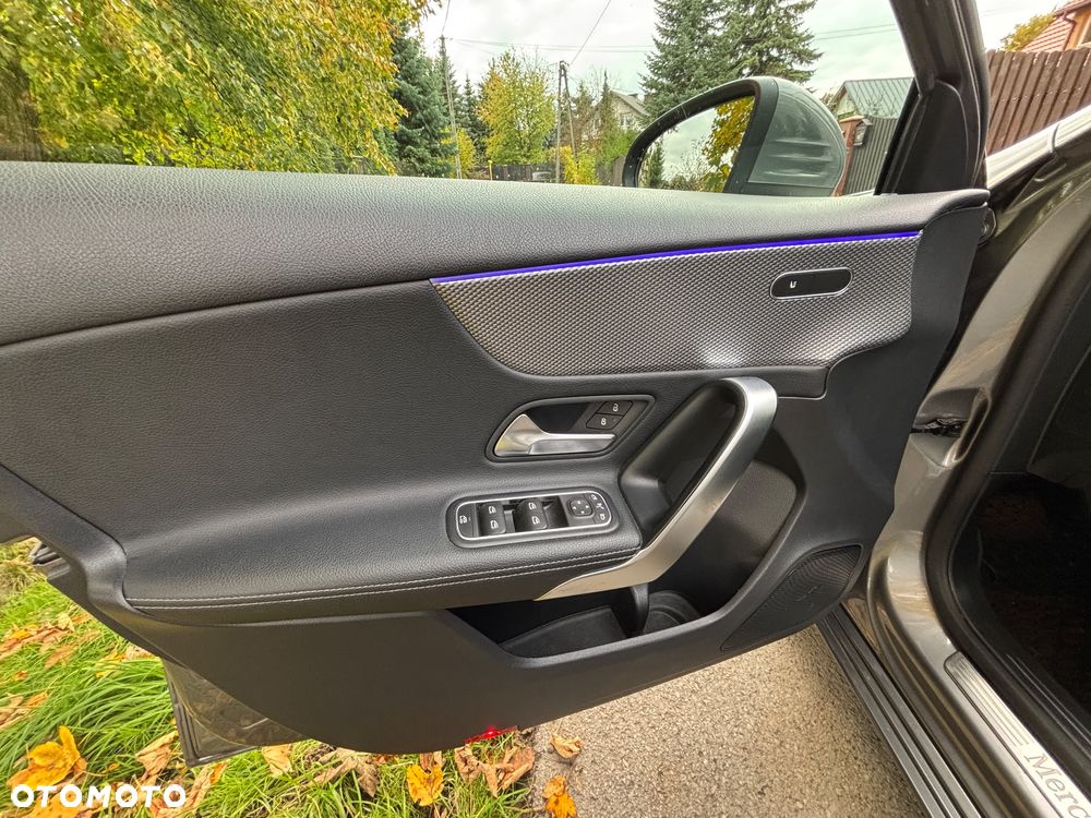 Mercedes-Benz Klasa A 180 d 7G-DCT Progressive - 12