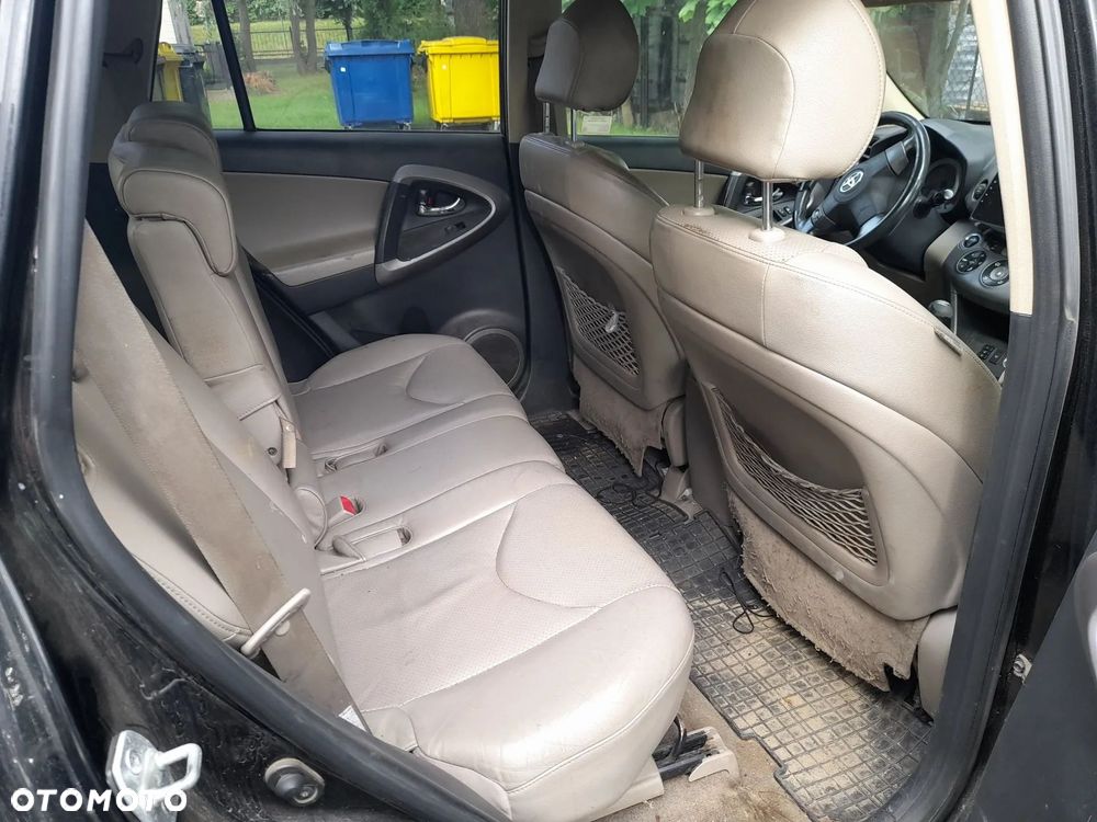Toyota RAV4 2.2 D-4D X - 4