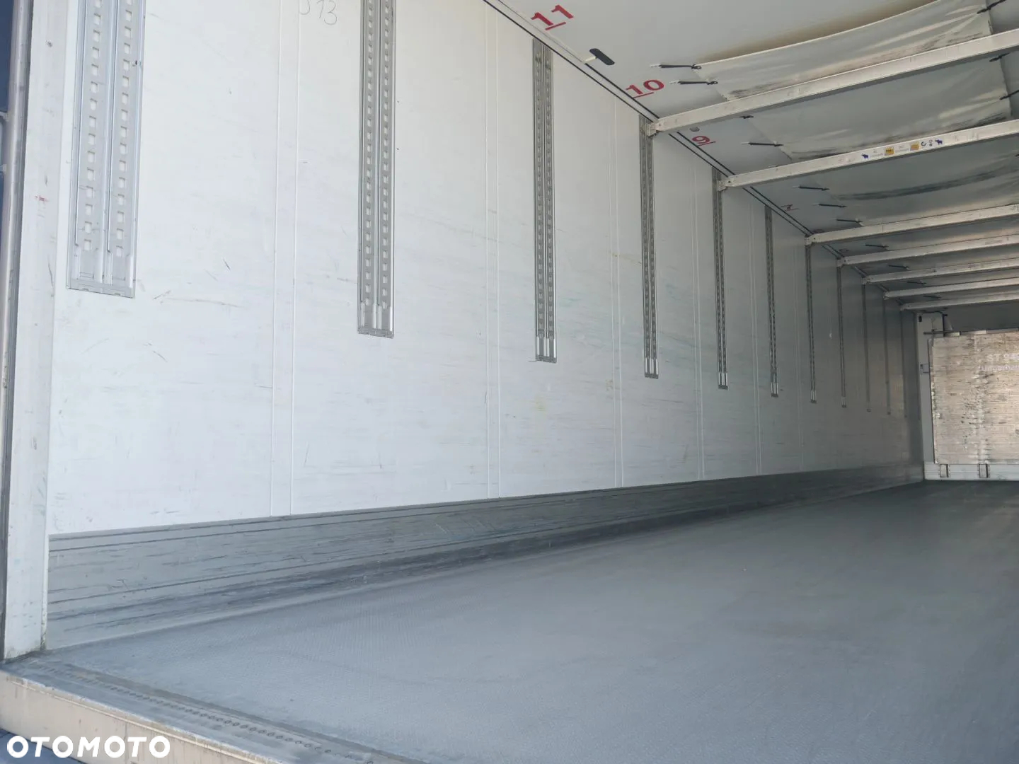 Schmitz Cargobull Chłodnia 60 / Doppelstock / Thermo King 300 / TIP 640629 - 15
