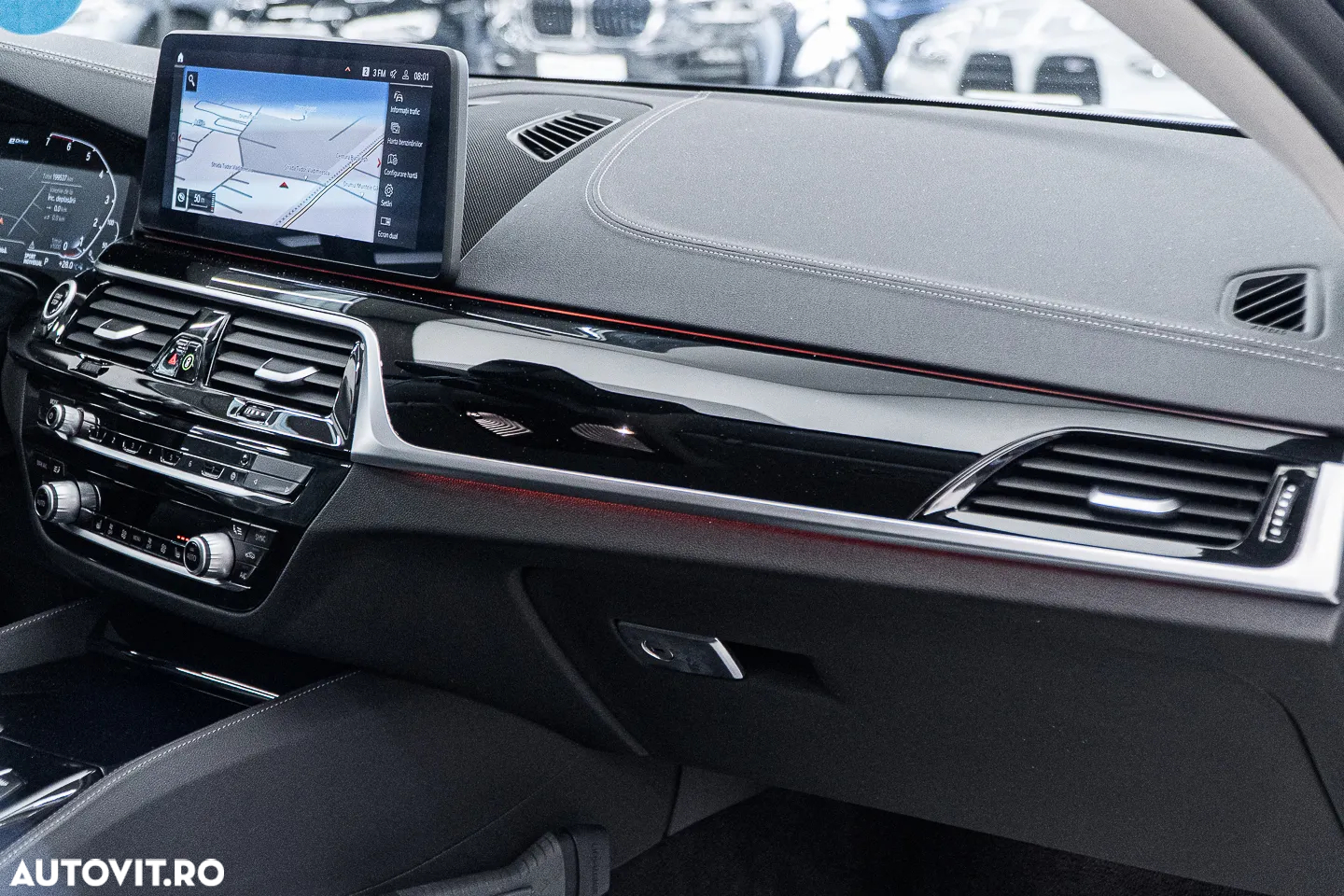 BMW Seria 5 530e Aut. Luxury Line - 41