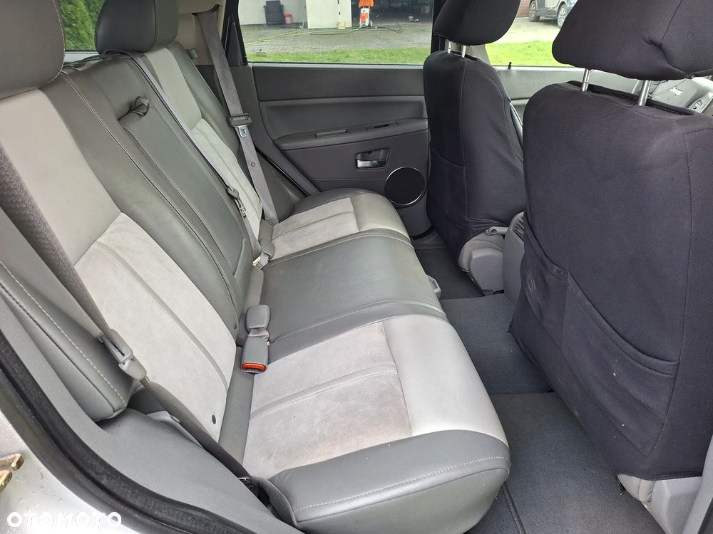 Jeep Grand Cherokee 3.0 CRD Laredo - 14