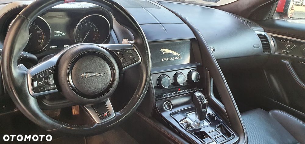 Jaguar F-Type - 16