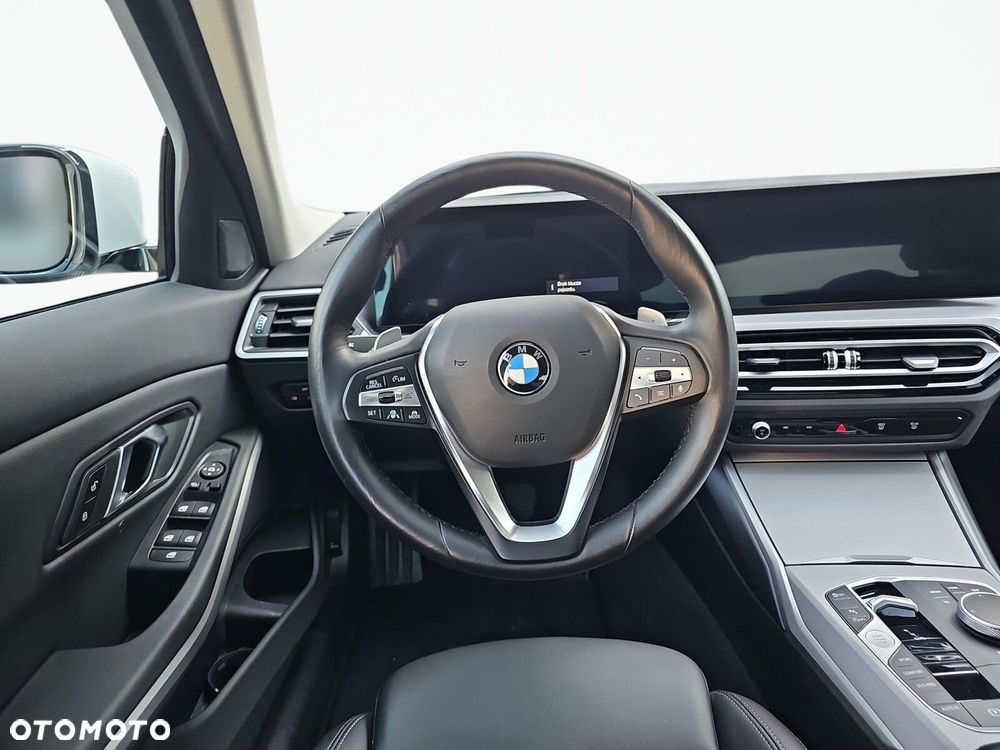 BMW Seria 3 - 12