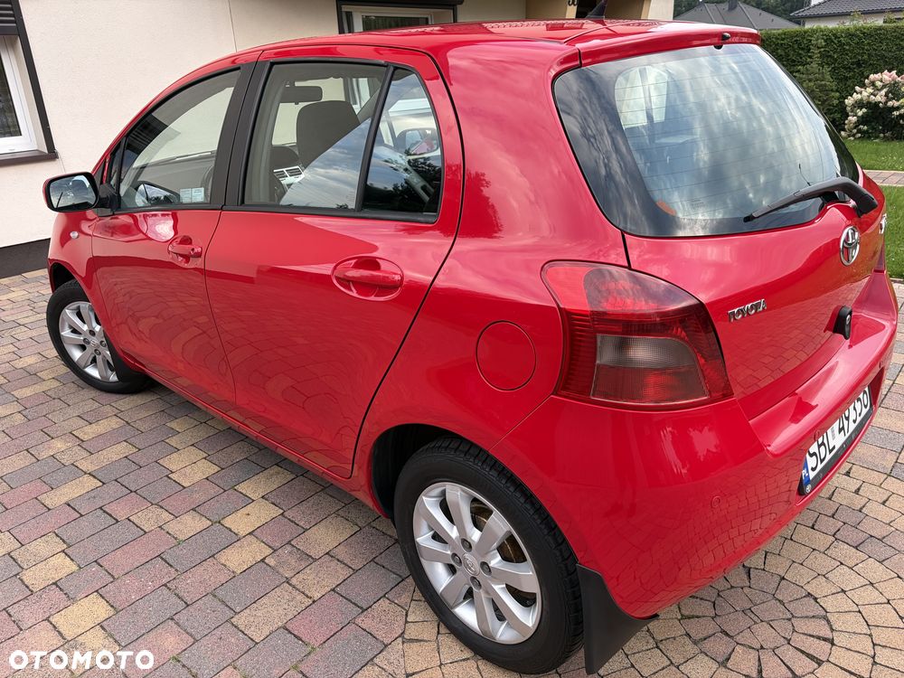 Toyota Yaris 1.3 Luna A/C - 2