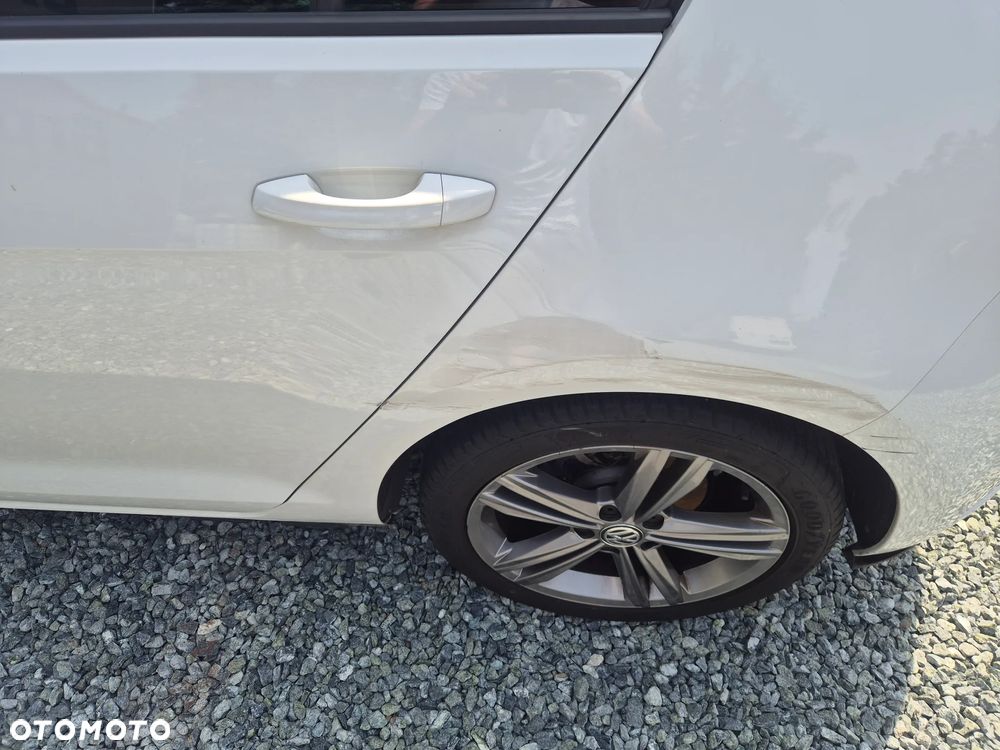 Volkswagen Golf - 8