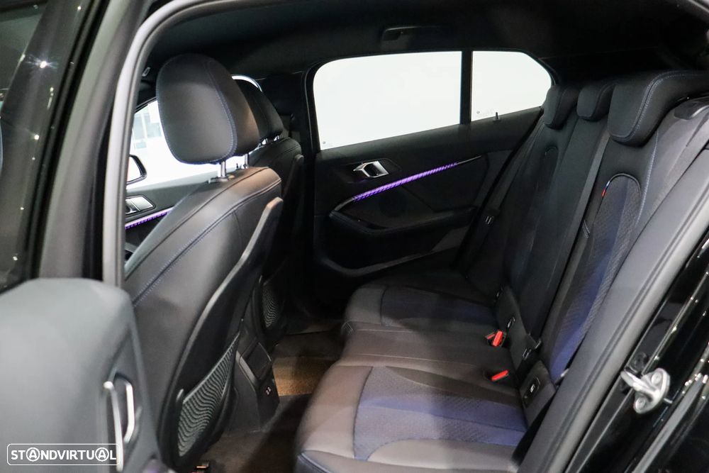 BMW 116 d Pack Desportivo M Auto - 12