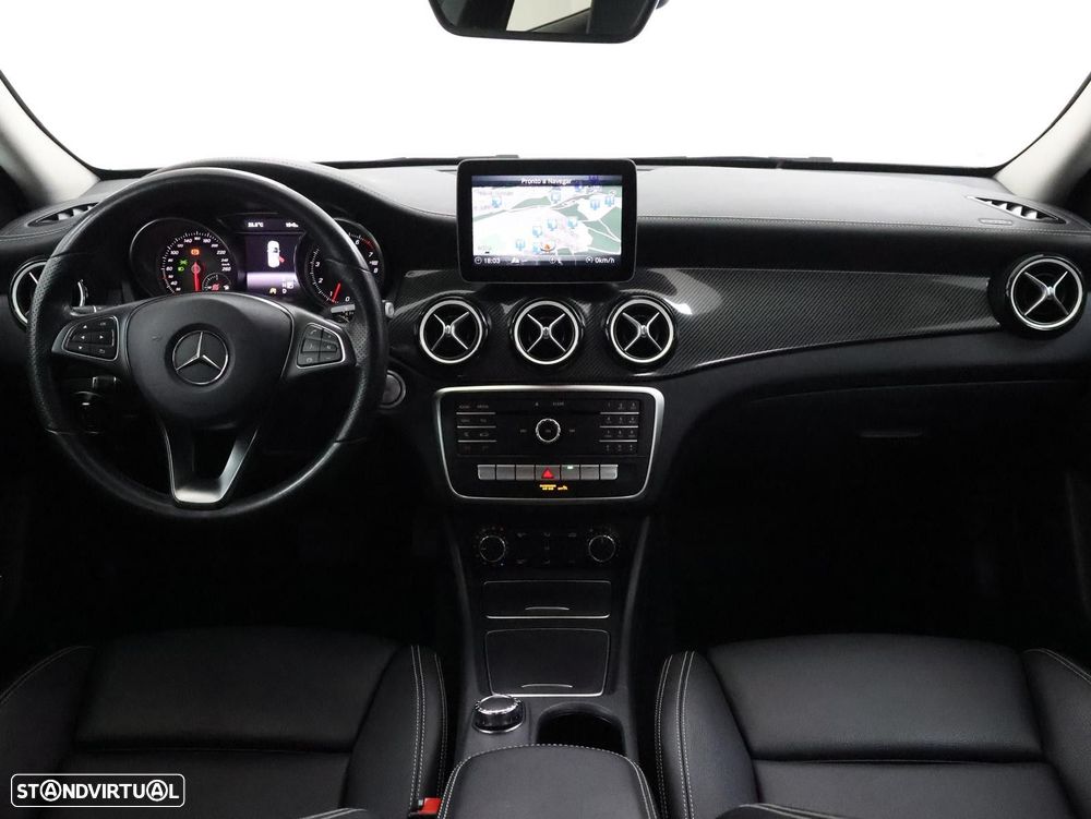 Mercedes-Benz GLA 200 AMG Line Aut. - 25