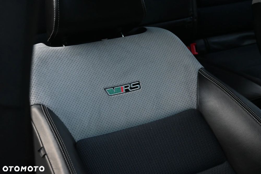 Skoda Octavia 2.0 TSI DSG RS - 26