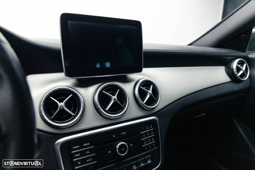 Mercedes-Benz CLA 200 d Shooting Brake Urban - 34