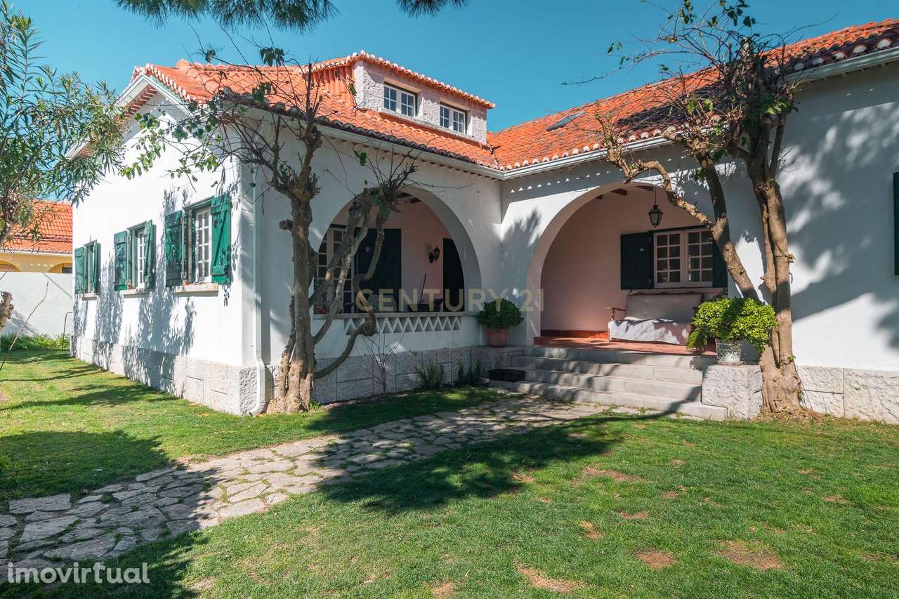 Moradia com charme | Junto ao Mar | 644m2 Terreno | Costa da Caparica - Grande imagem: 2/28