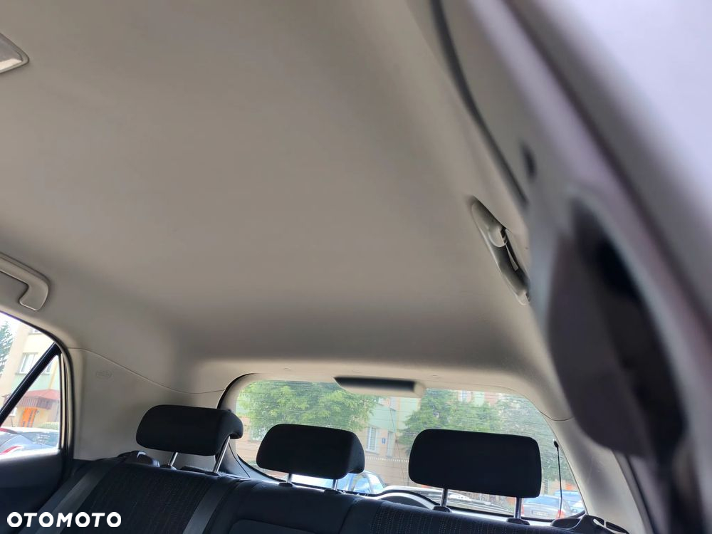 Toyota Auris - 22