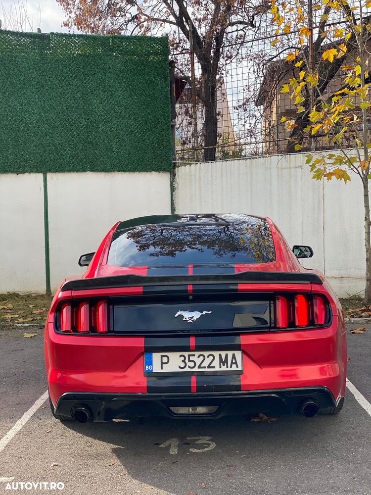 Ford Mustang - 7