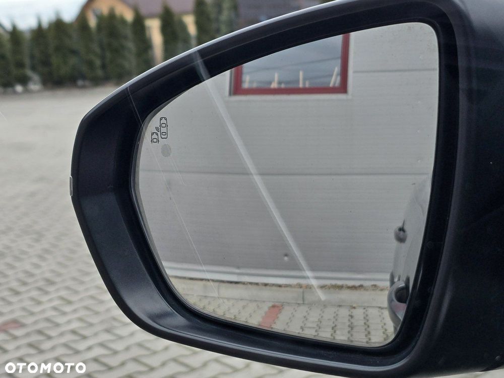 Peugeot 3008 2.0 BlueHDi GT S&S EAT8 - 29