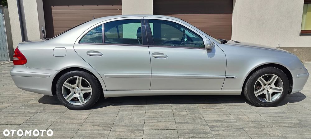 Mercedes-Benz Klasa E 320 CDI Classic DPF - 8