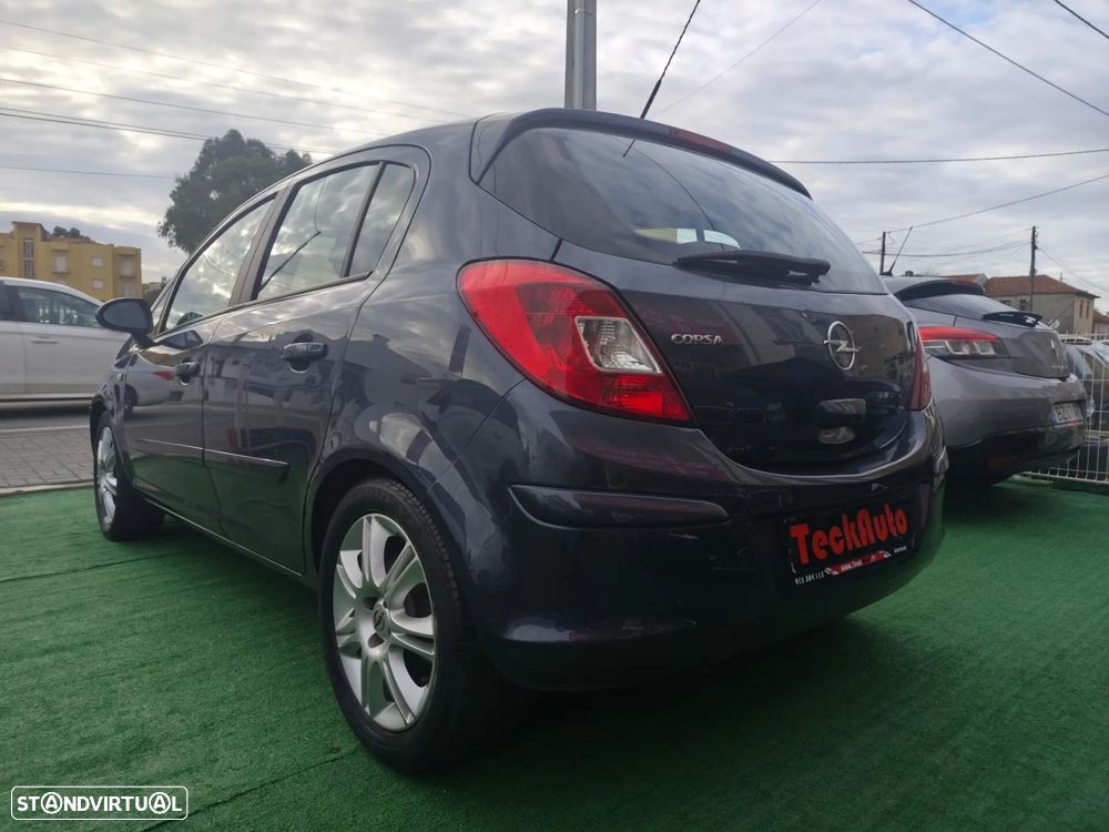Opel Corsa 1.2 Cosmo - 6