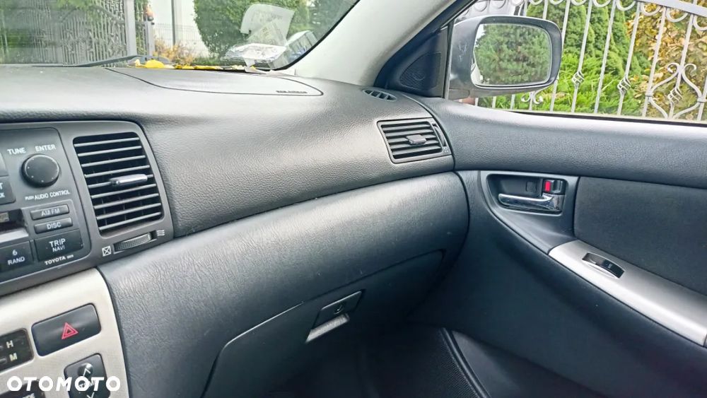 Toyota Corolla 1.6 VVT-i Sol - 12