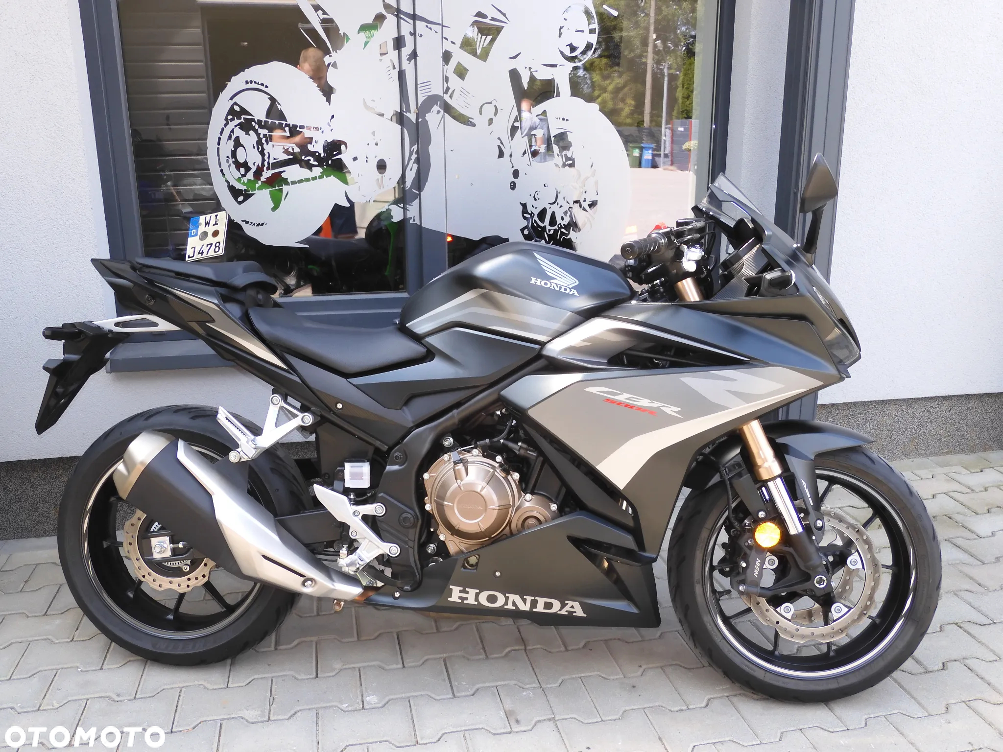 Honda CBR - 8