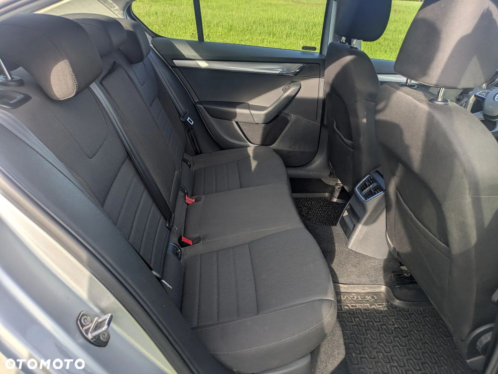 Skoda Octavia 1.6 TDI Ambition - 8
