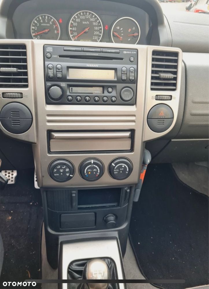 Nissan X-Trail - 8