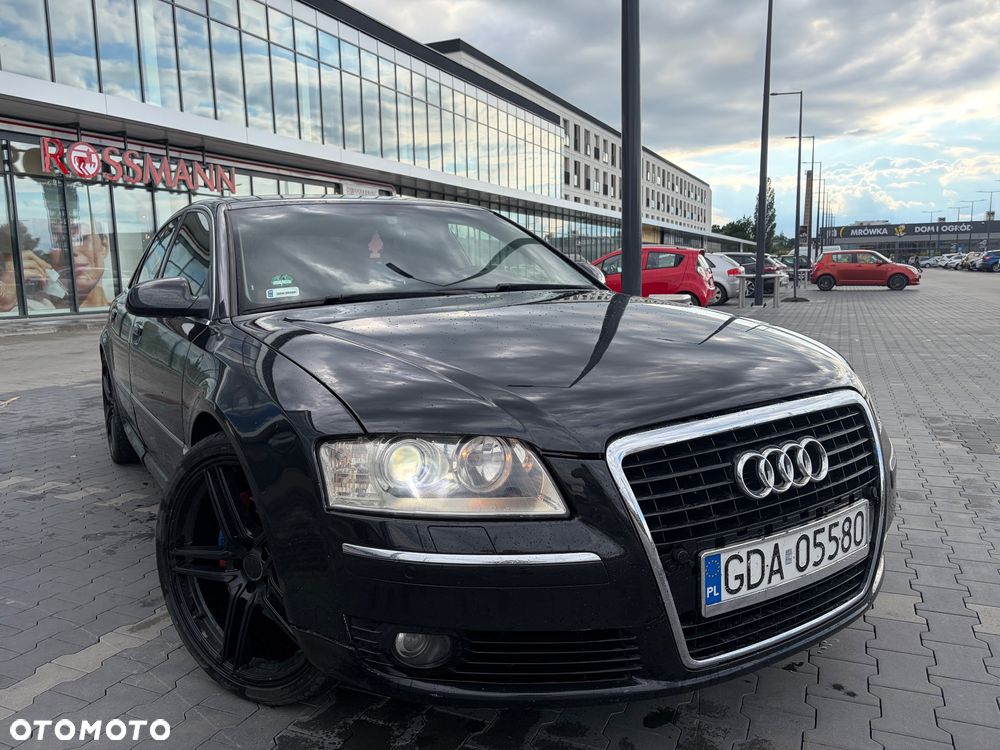 Audi A8 - 4