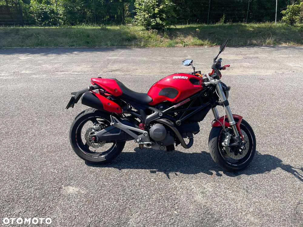 Ducati Monster - 5