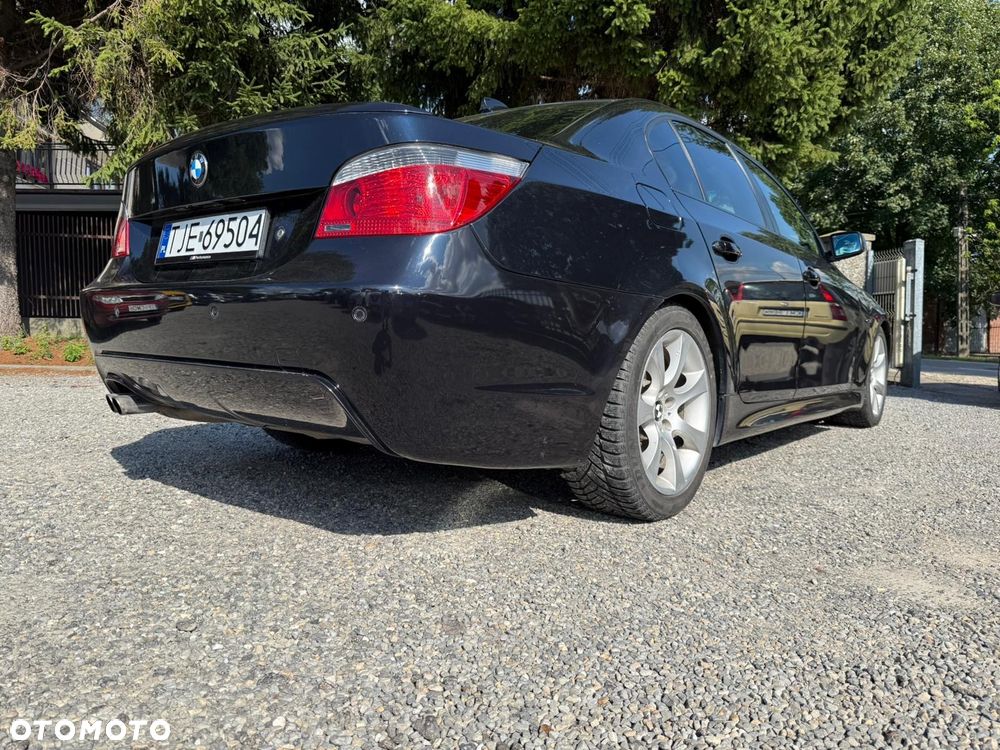 BMW Seria 5 523i - 38
