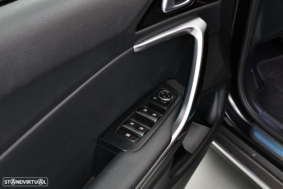 Kia XCeed 1.6 GDi PHEV Drive - 25