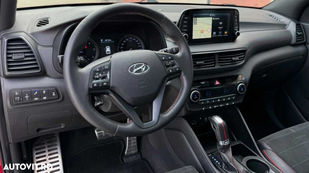 Hyundai Tucson 2.0 CRDI 4WD 8AT Premium - 23