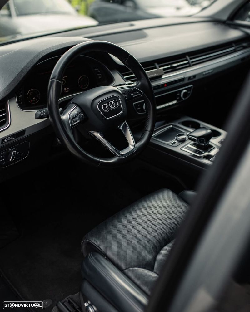 Audi Q7 3.0 TDI quattro tiptronic 7L - 3