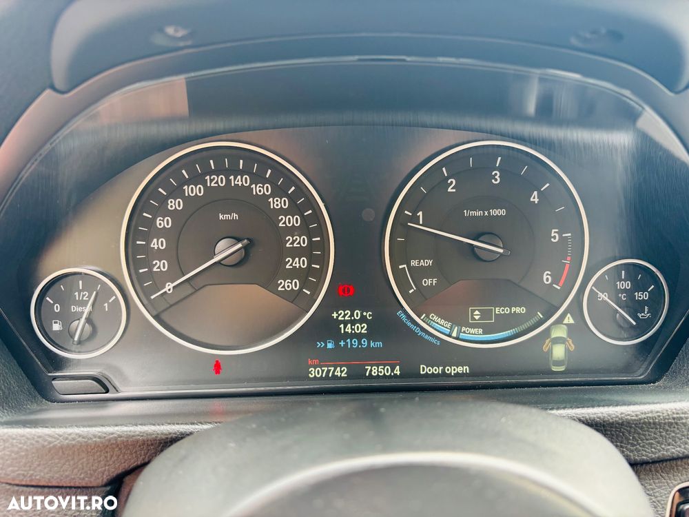 BMW Seria 3 320d - 6