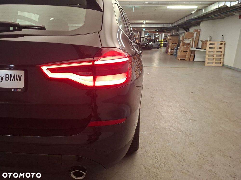 BMW X3 xDrive30i Advantage - 21