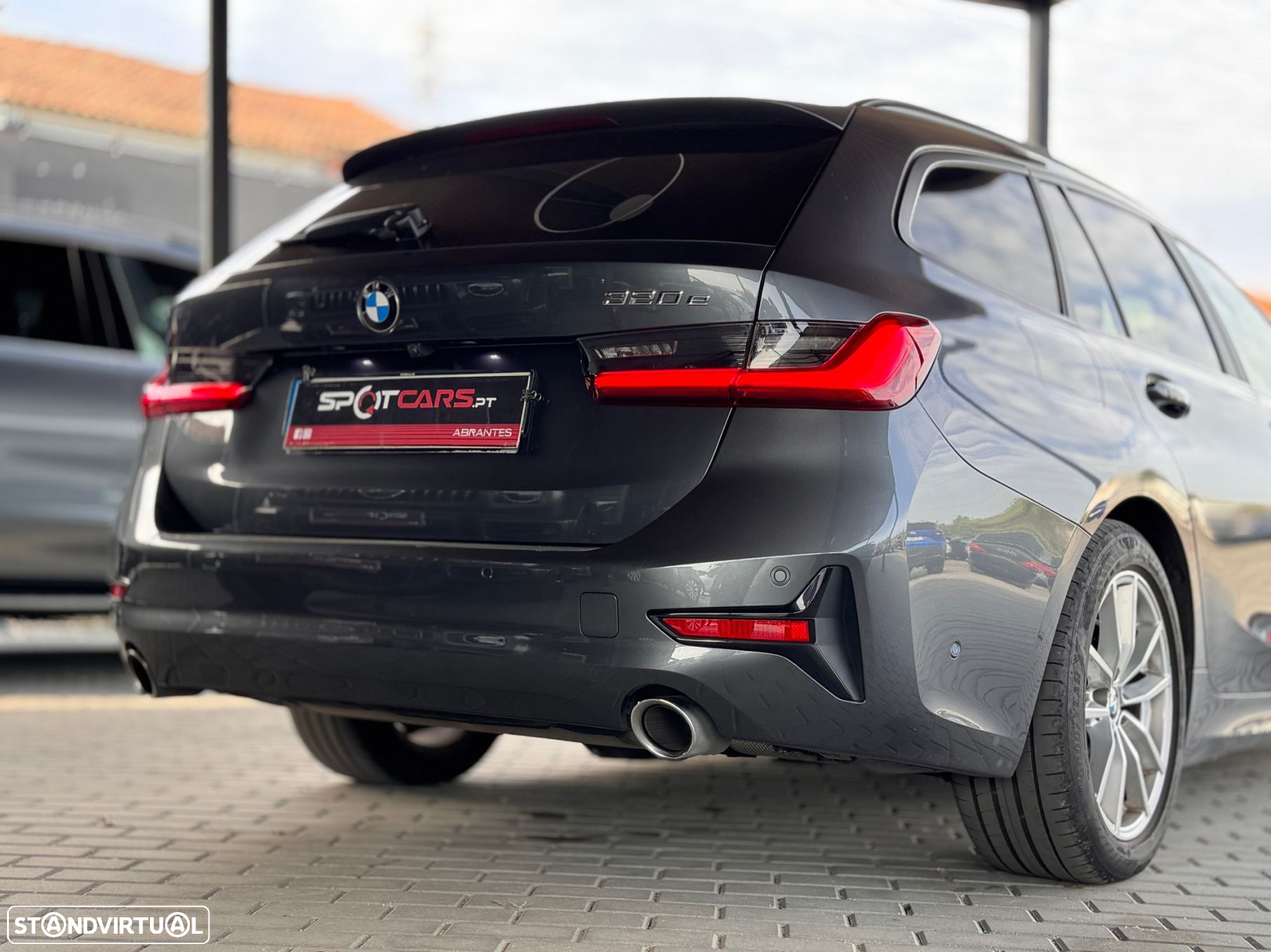 BMW 320 e Touring Auto - 8