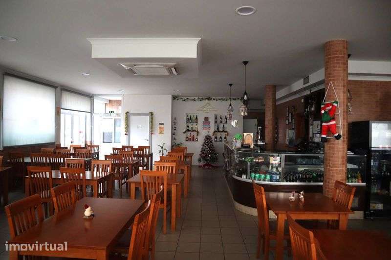 Vende-se ou Aluga-se Restaurante no Castanheiro do Ouro - Tarouca - Grande imagem: 3/12