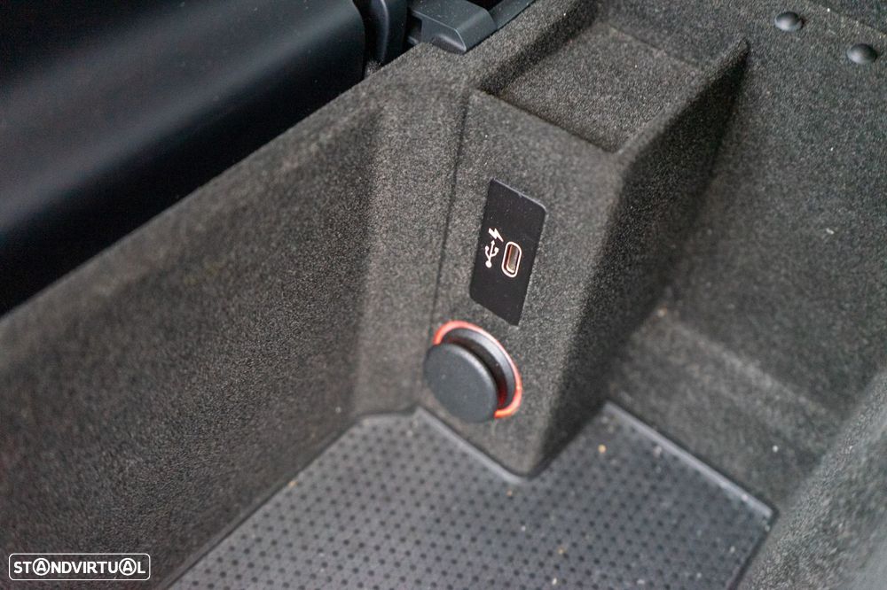 BMW 840 d xDrive Pack M - 37