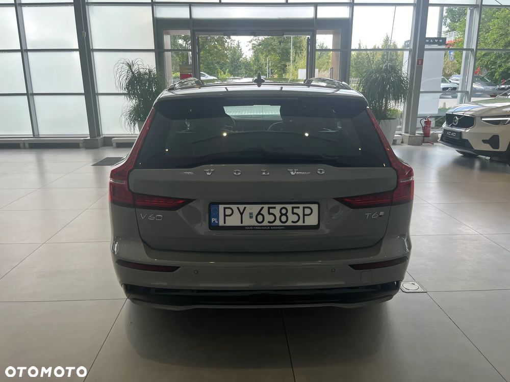 Volvo V60 T6 AWD Plug-In Hybrid Plus Dark - 6