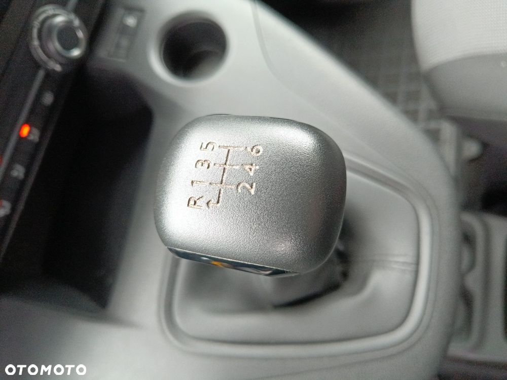 Toyota Proace City Verso 1.2 D-4T Combi - 23