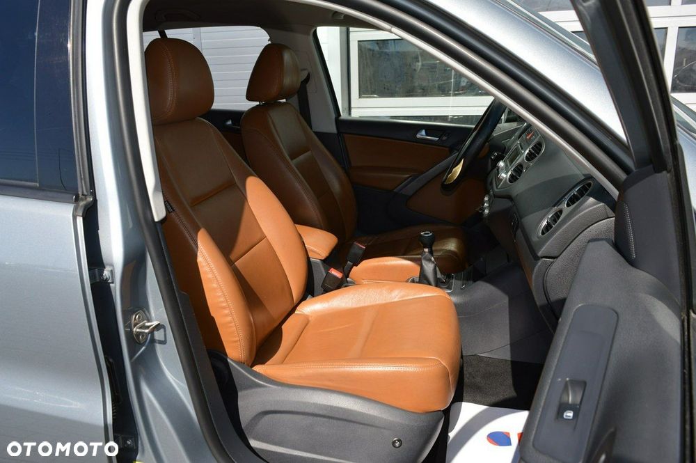 Volkswagen Tiguan - 24