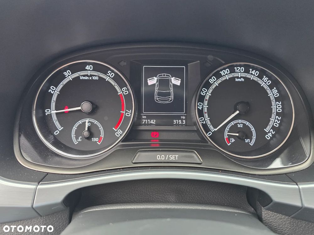 Skoda Fabia 1.0 TSI Ambition - 16