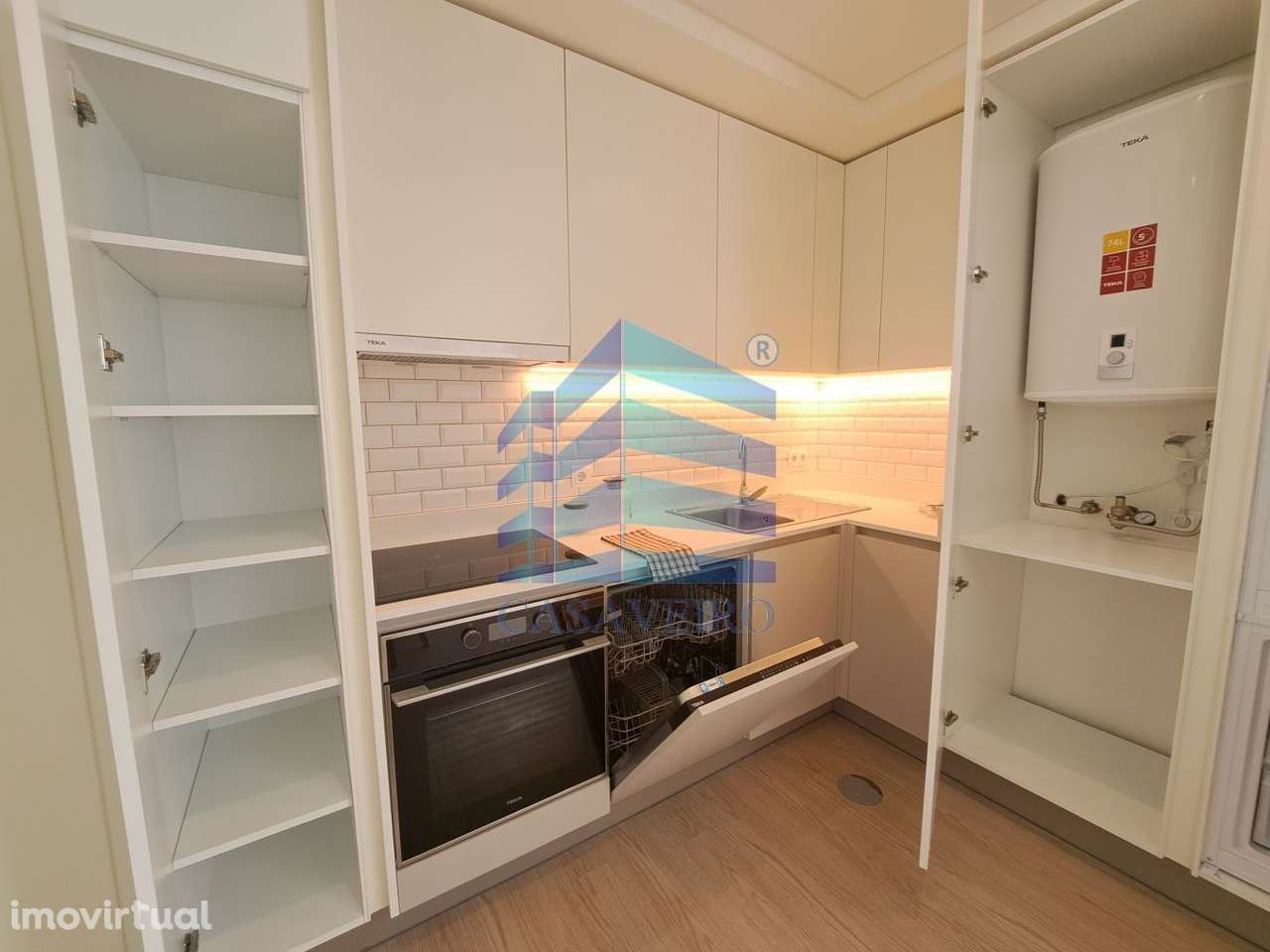 Arrenda T0 mobilado - Grande imagem: 3/13