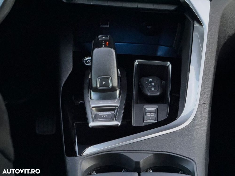 Peugeot 3008 BlueHDi 130 Stop & Start EAT8 Active - 12