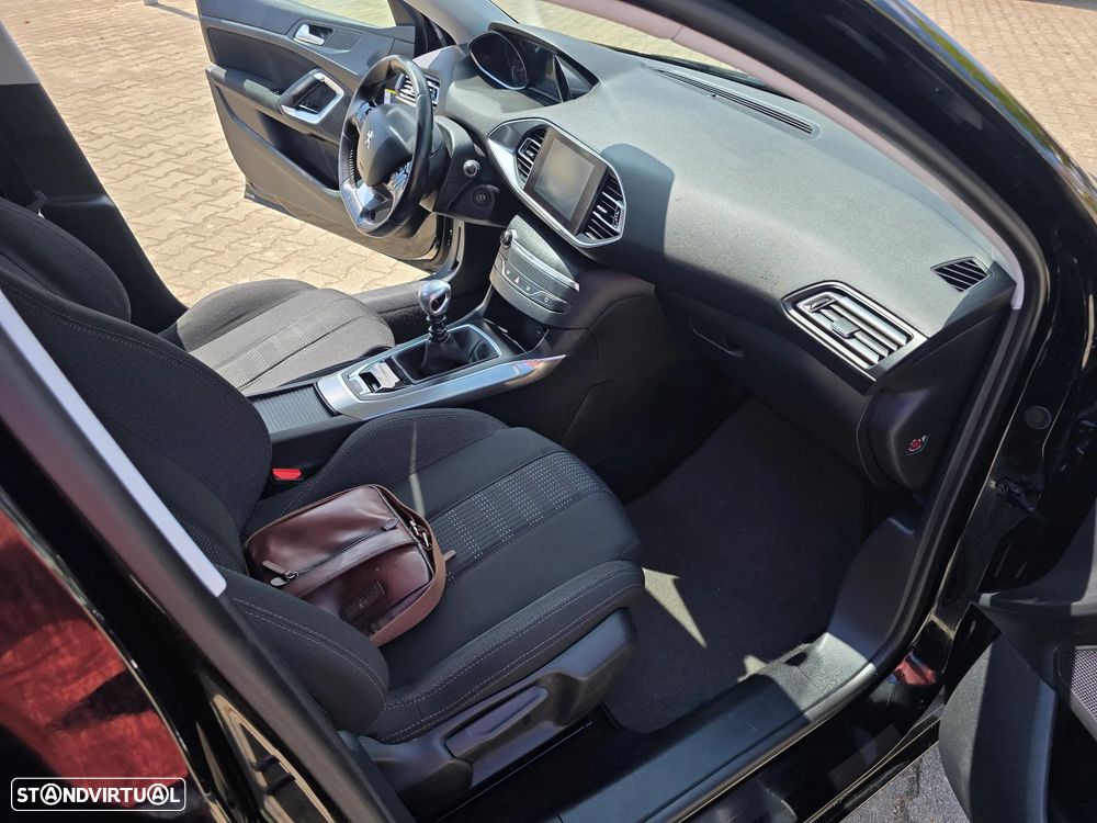 Peugeot 308 130 e-THP Stop & Start Allure - 20