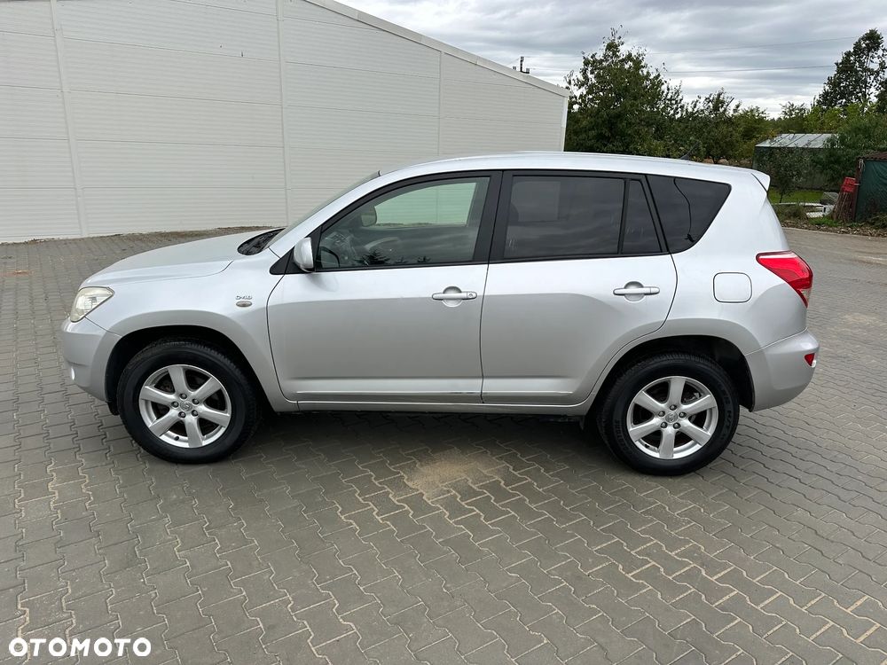 Toyota RAV4 2.2 D-4D 4x4 Travel - 9