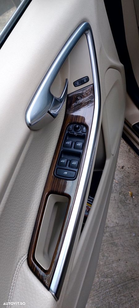 Volvo V60 DRIVe Start-Stop Kinetic - 5