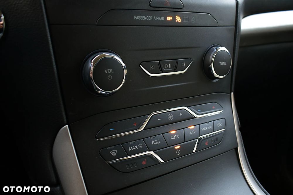 Ford Edge - 15
