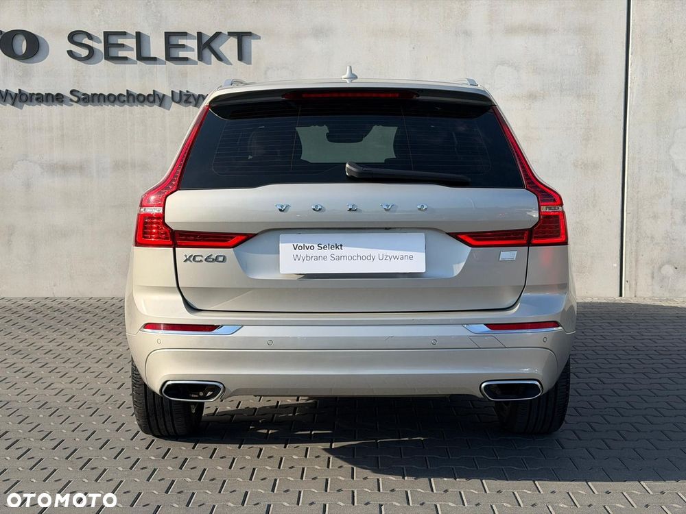 Volvo XC 60 - 8