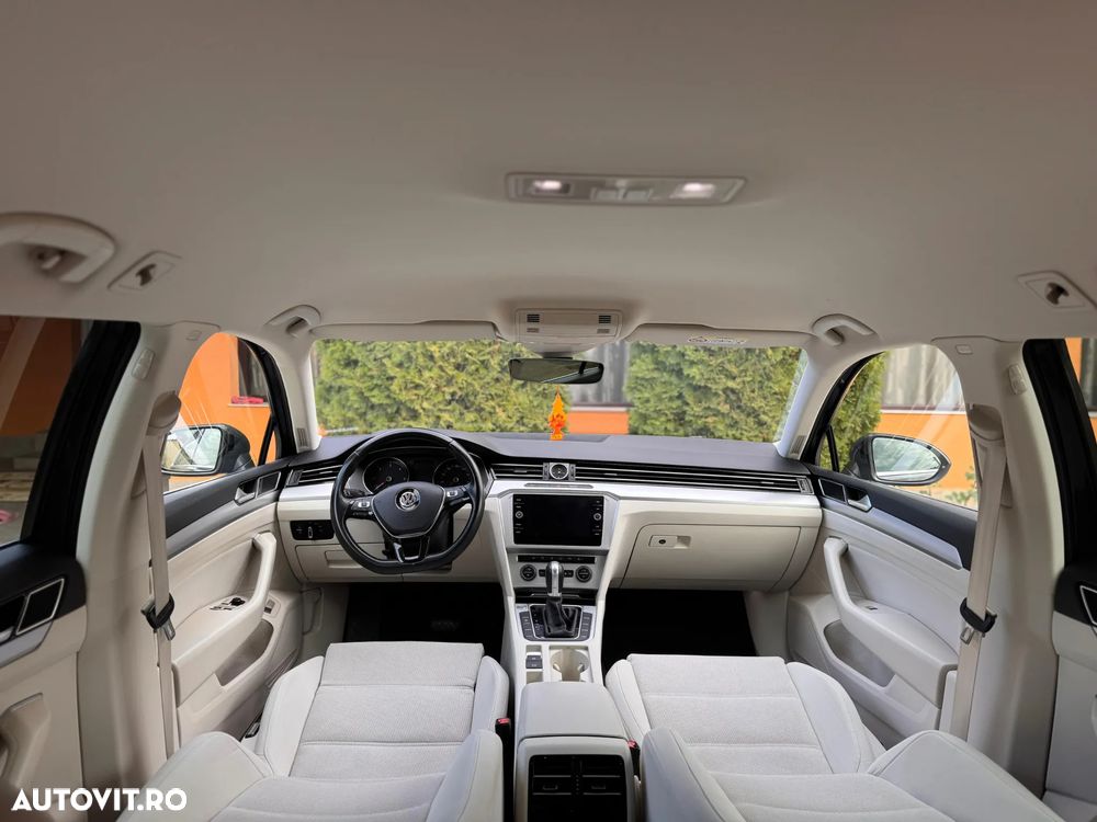 Volkswagen Passat Variant 2.0 TDI DSG (BlueMotion Technology) Highline - 9